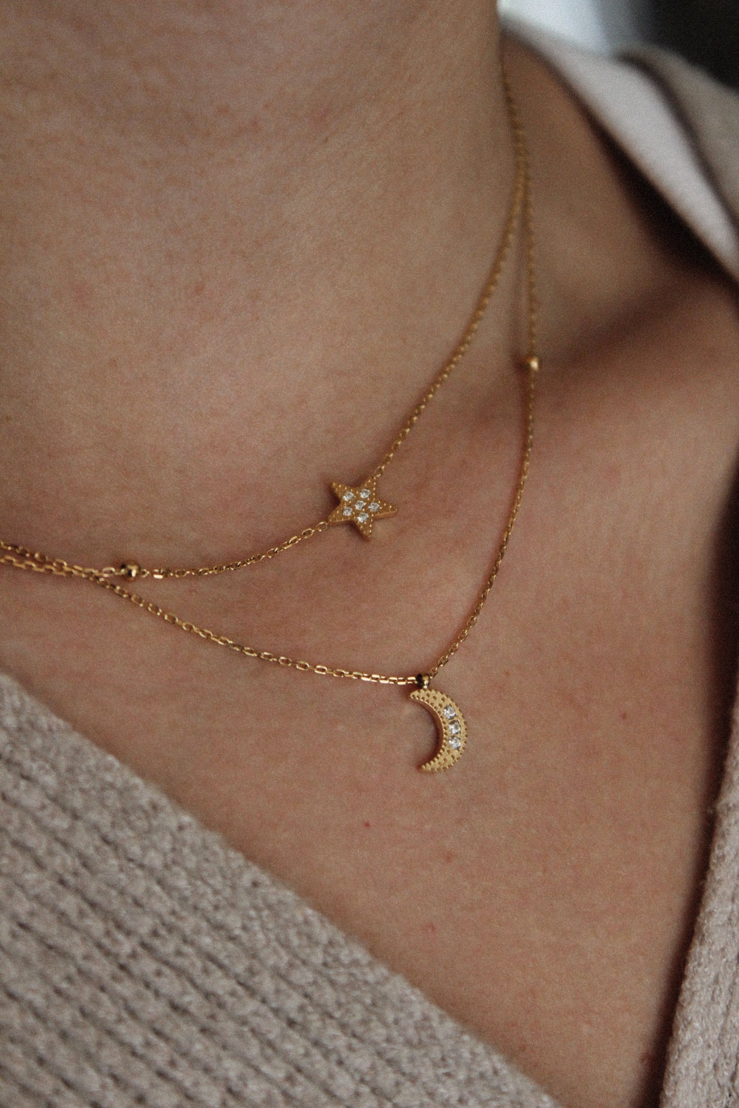 Collier Moon