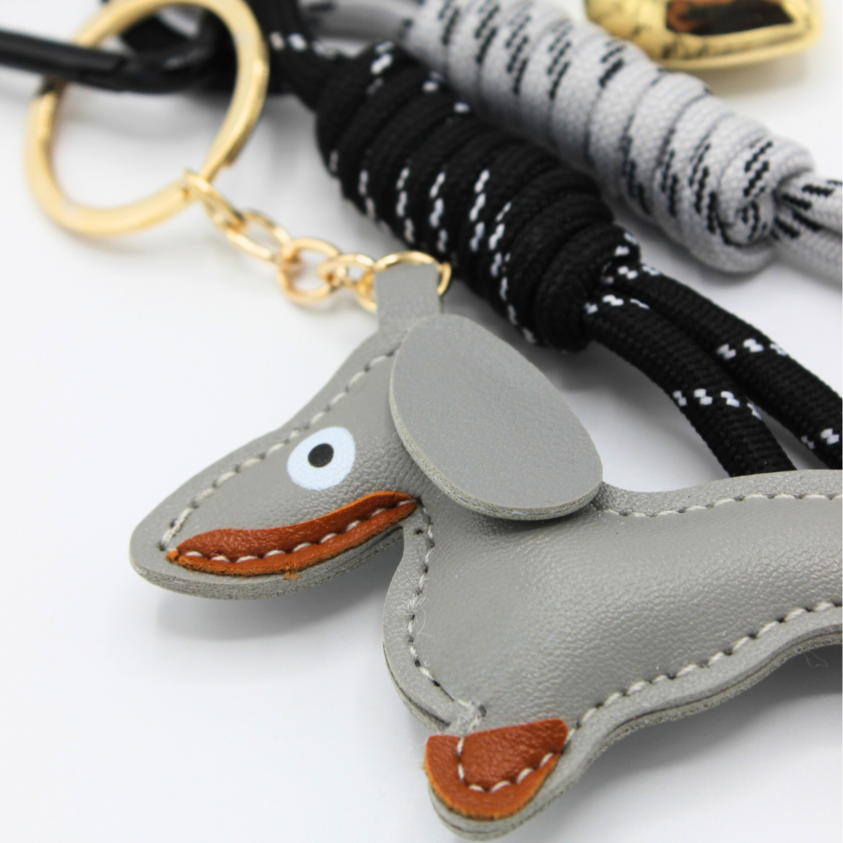 Porte-clés à breloque Teckel gris
