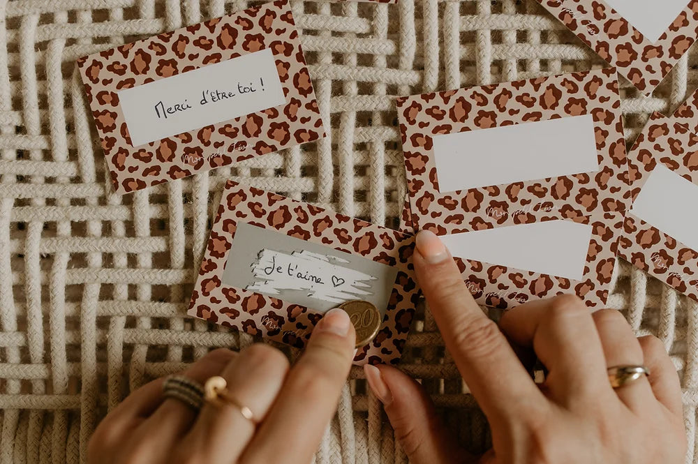 Kit de cartes à gratter personnalisables