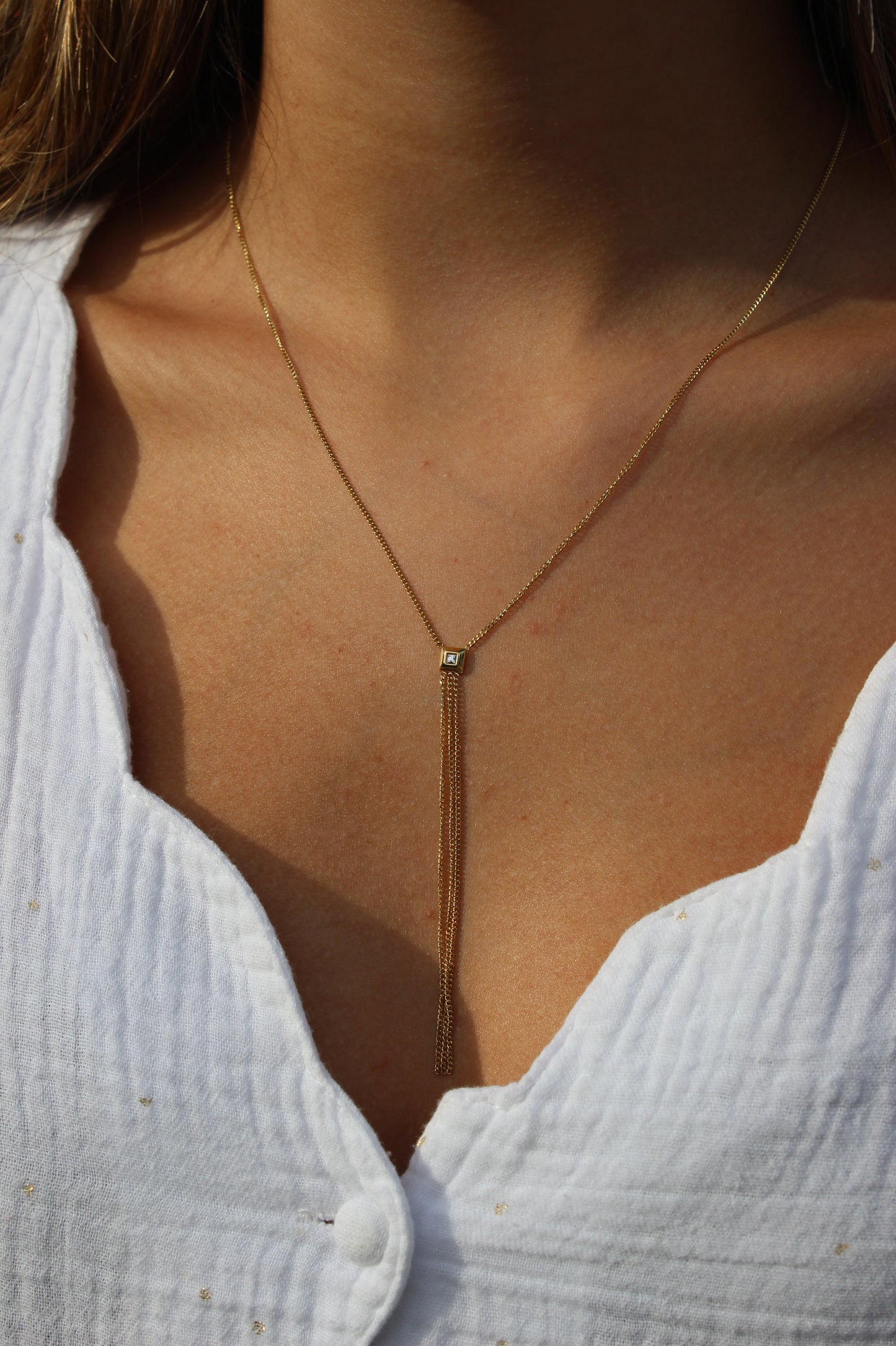 Collier Cherry