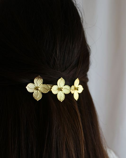 Barrette Ona