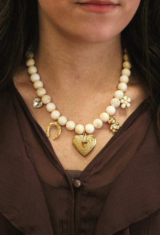 Collier Asma