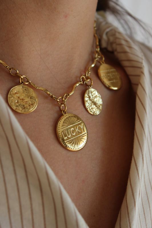 Collier Kara