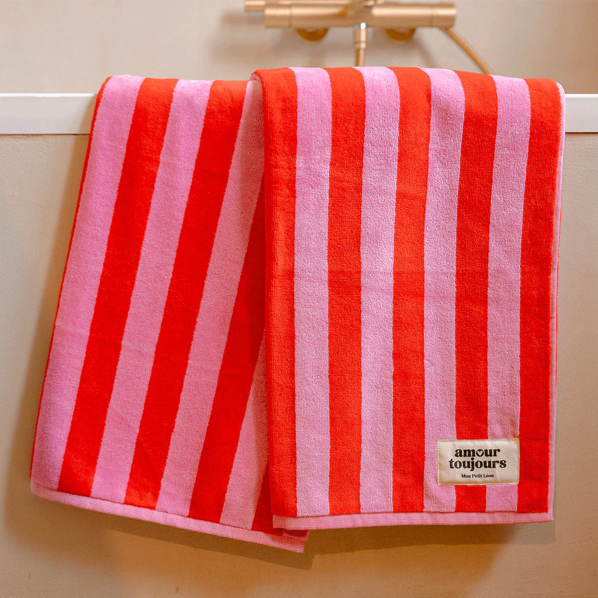 Serviette de bain à rayures
