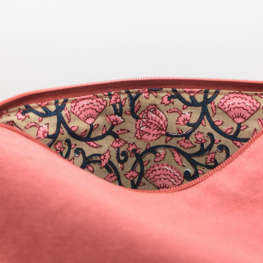 Trousse "Joyeux bazar de fille"